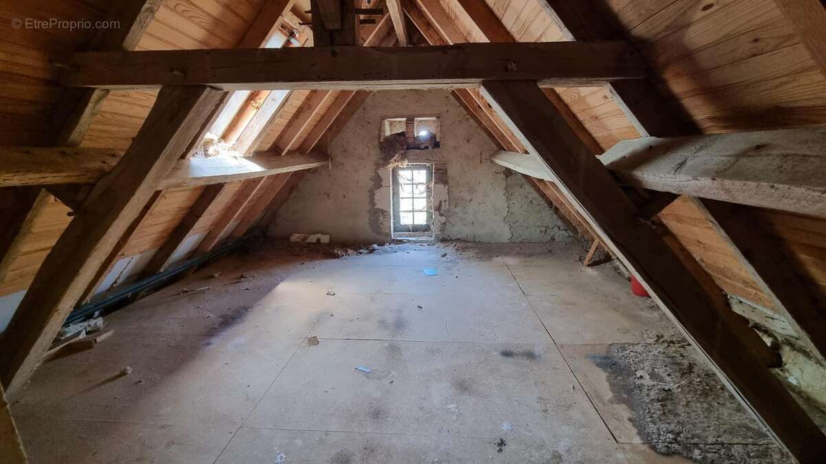 Maison à SAINT-FELIX-DE-VILLADEIX