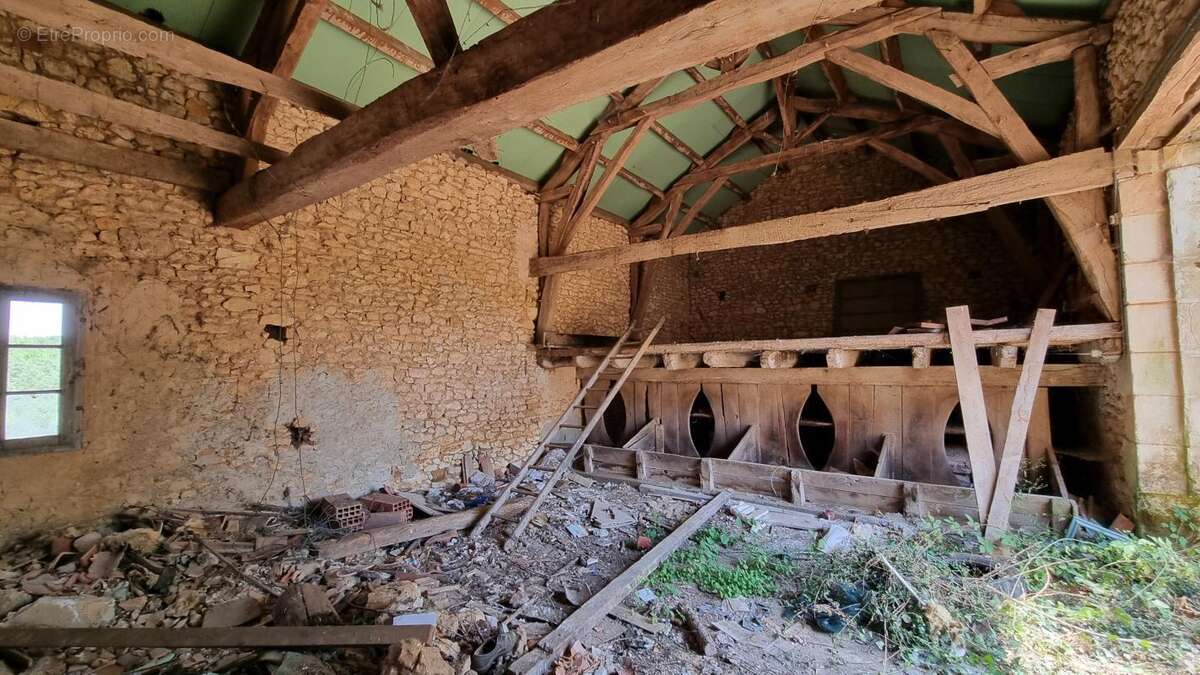 Maison à SAINT-FELIX-DE-VILLADEIX