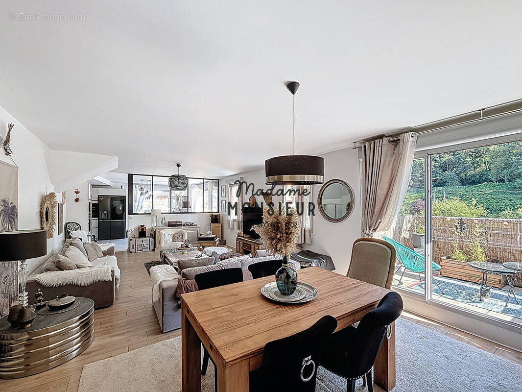 Appartement à BOURGOIN-JALLIEU