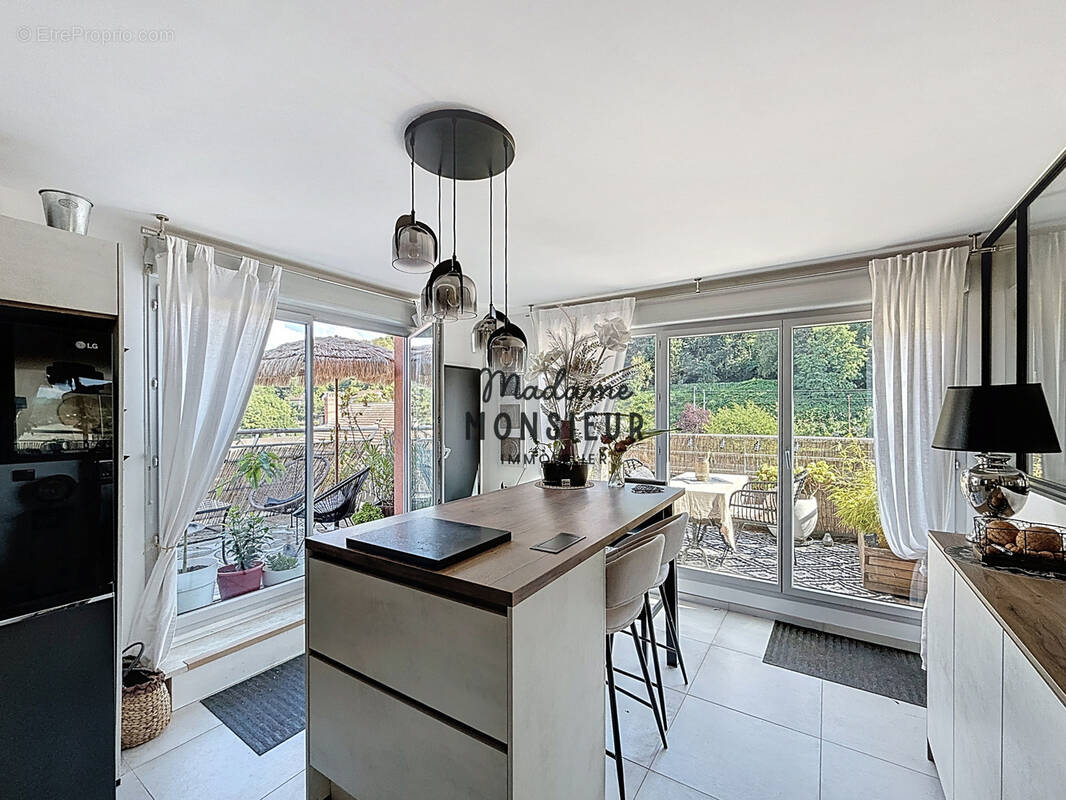 Appartement à BOURGOIN-JALLIEU