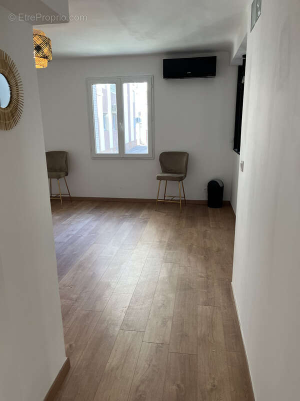 Appartement à MARSEILLE-4E