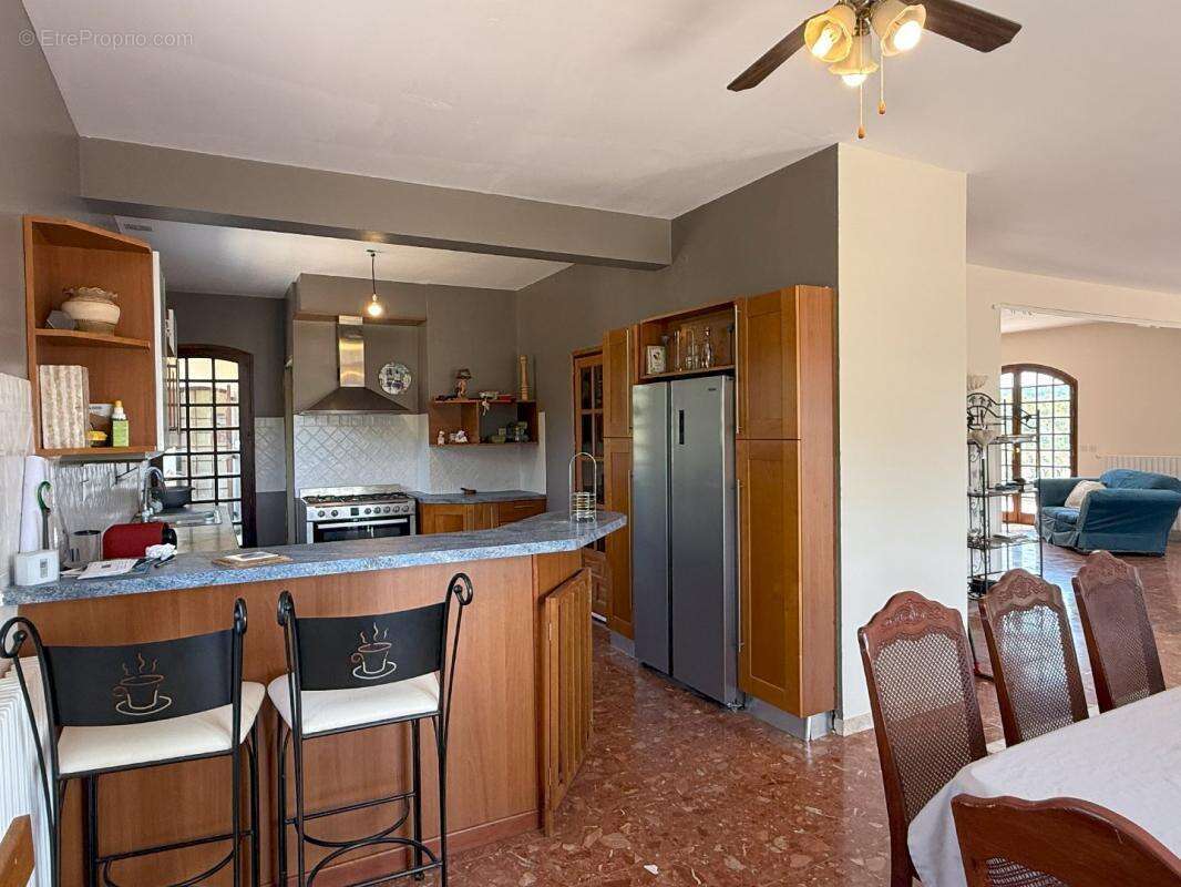 Maison à VIC-FEZENSAC