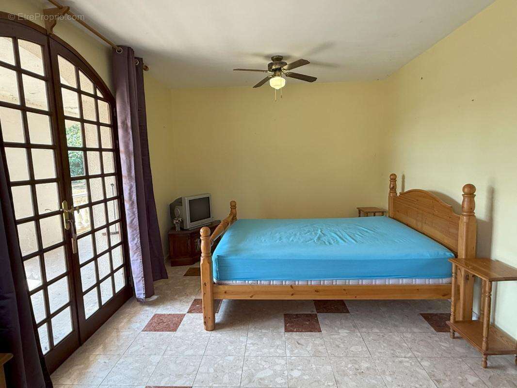 Maison à VIC-FEZENSAC