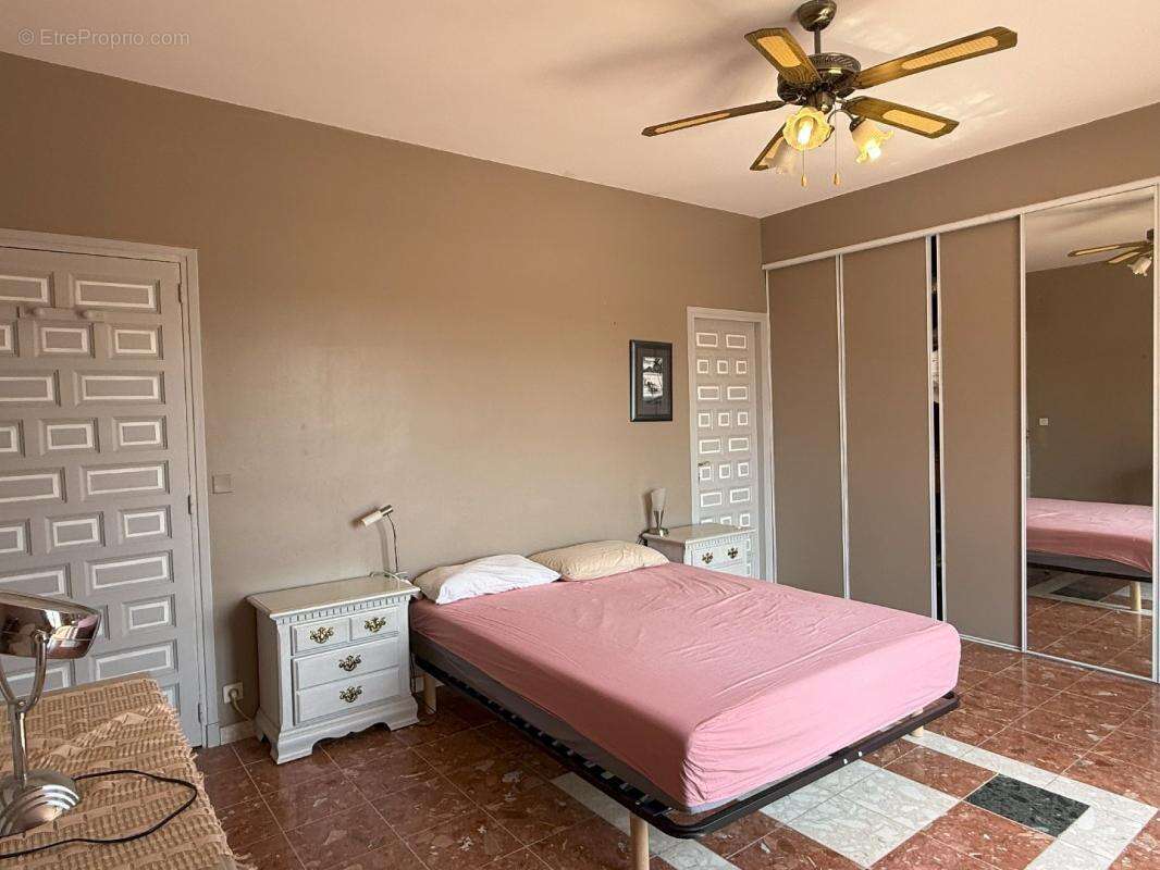 Maison à VIC-FEZENSAC