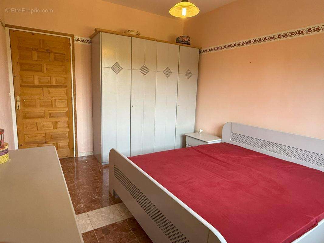 Maison à VIC-FEZENSAC