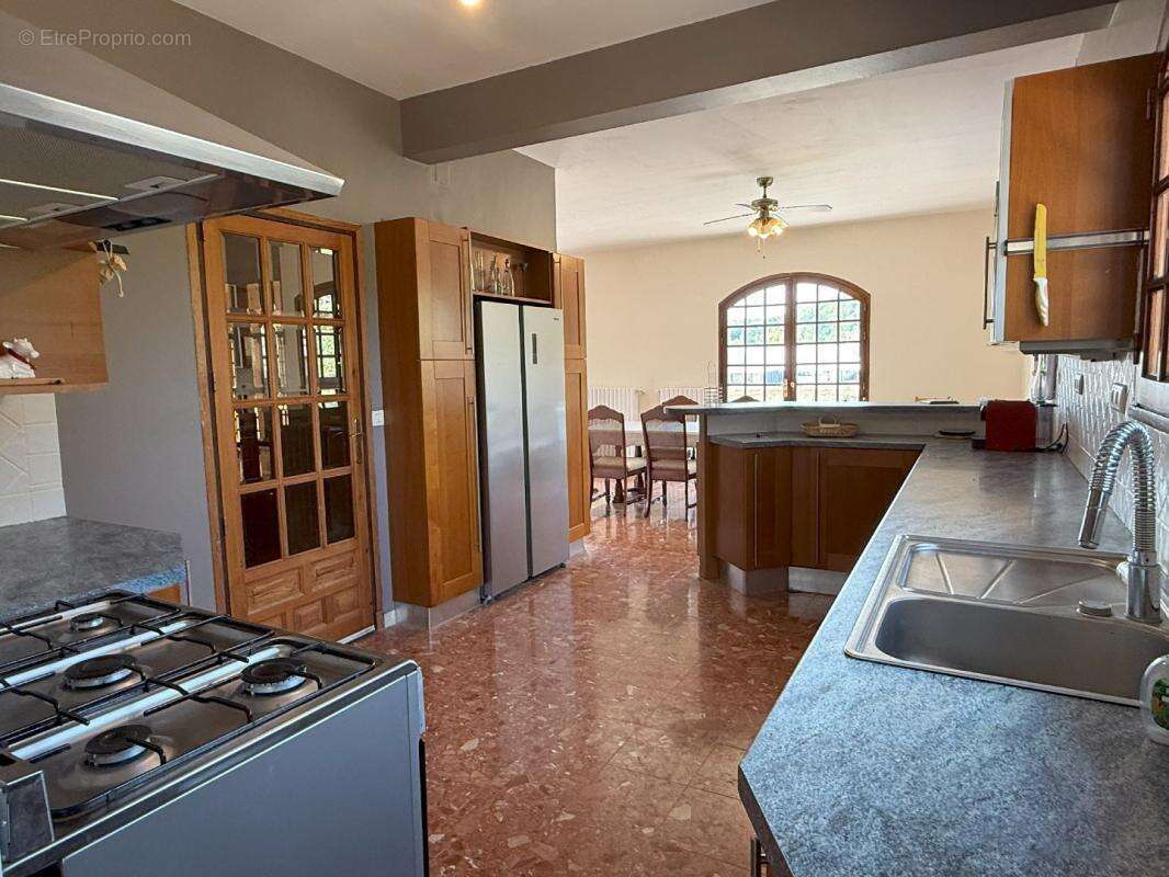 Maison à VIC-FEZENSAC