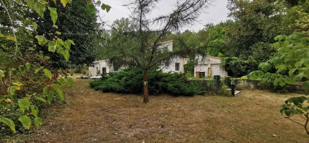 Maison à CEZAC