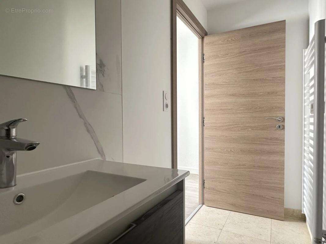 Appartement à SAINT-JEAN-D&#039;ANGELY