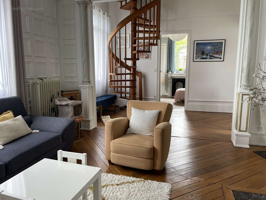 Maison à SAINT-LAURENT-DE-BREVEDENT