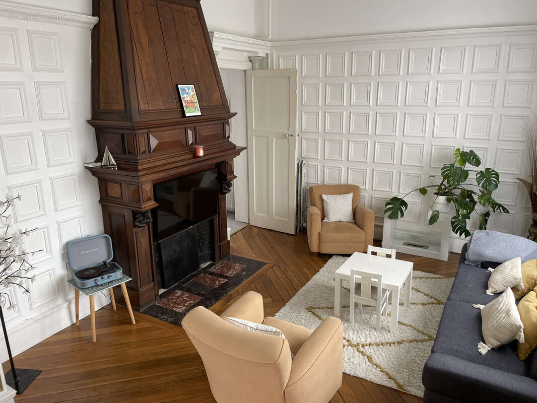 Maison à SAINT-LAURENT-DE-BREVEDENT