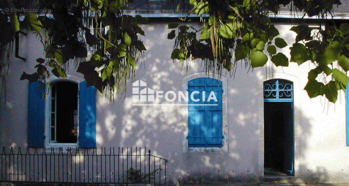 Maison à LE BREIL-SUR-MERIZE