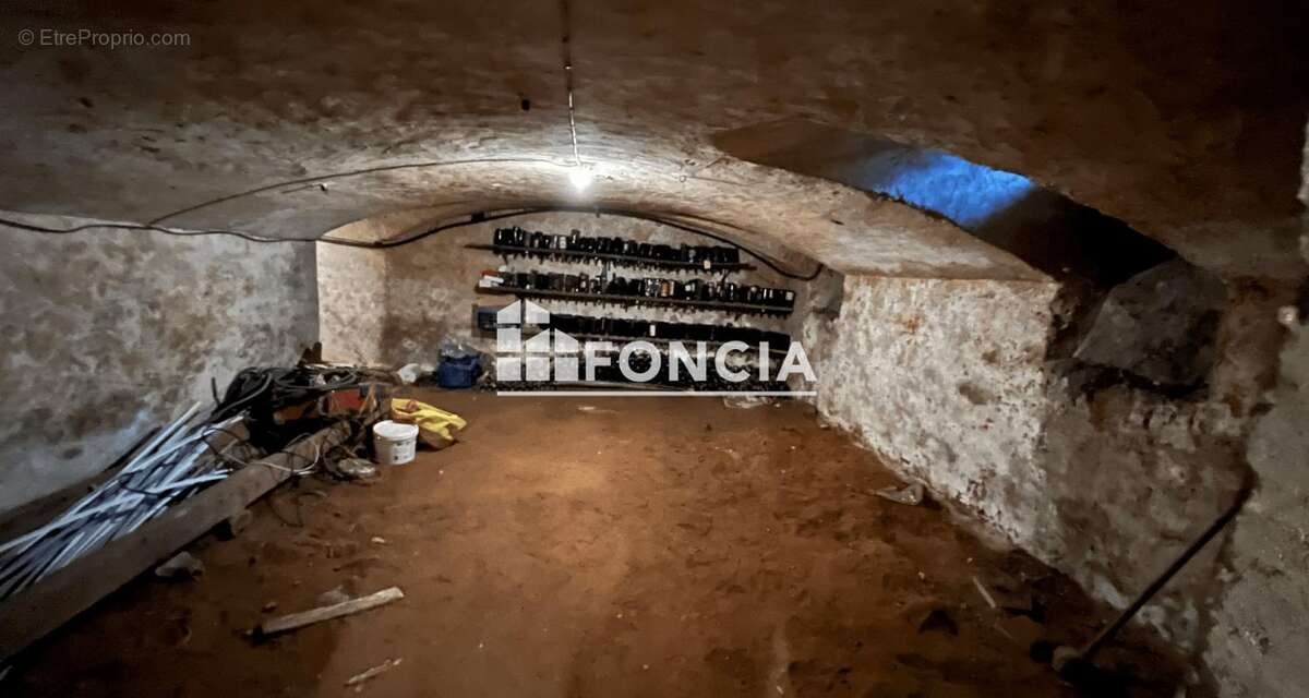 Maison à LE BREIL-SUR-MERIZE