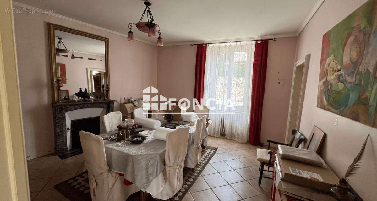 Maison à LE BREIL-SUR-MERIZE