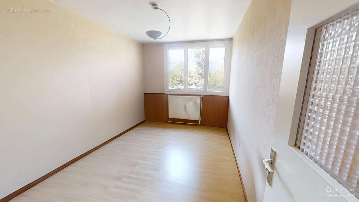 Appartement à SAINT-MARTIN-D&#039;HERES