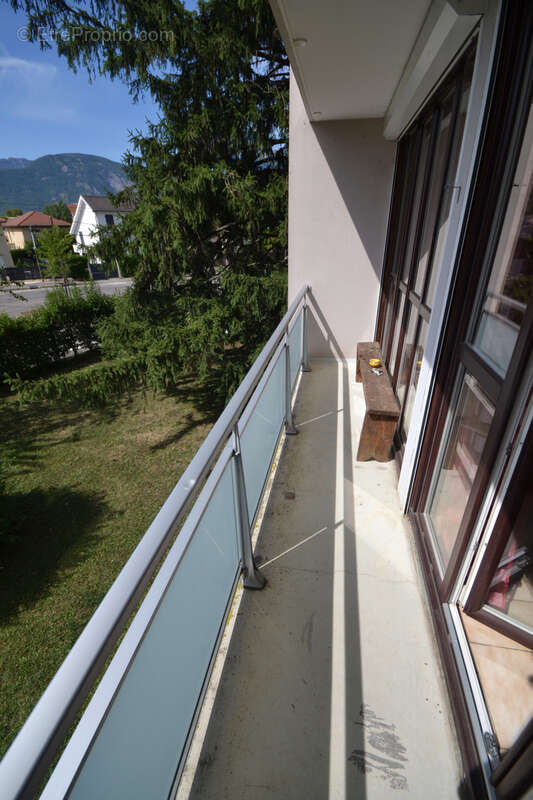 Appartement à SAINT-MARTIN-D&#039;HERES