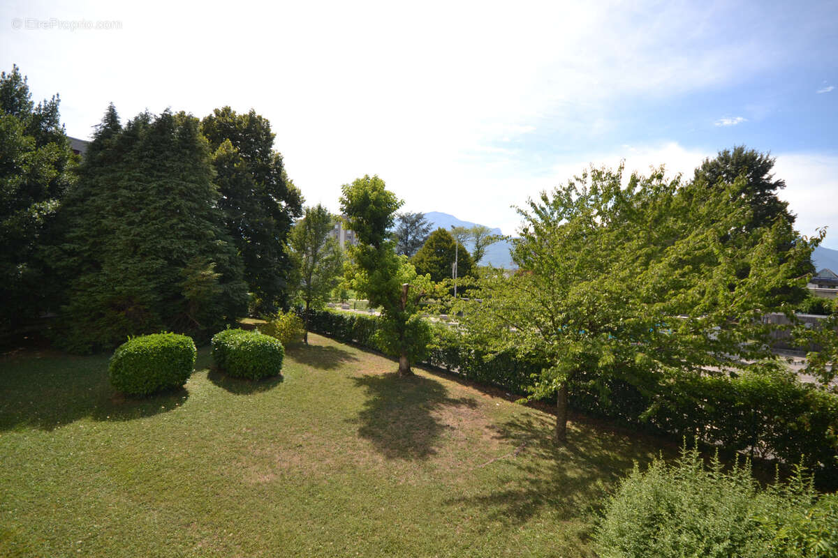 Appartement à SAINT-MARTIN-D&#039;HERES