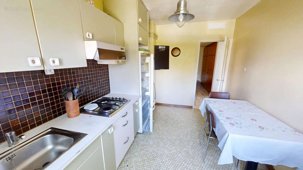 Appartement à SAINT-MARTIN-D&#039;HERES