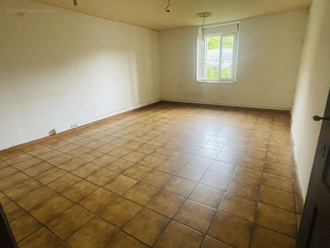 Maison à GEMONVILLE