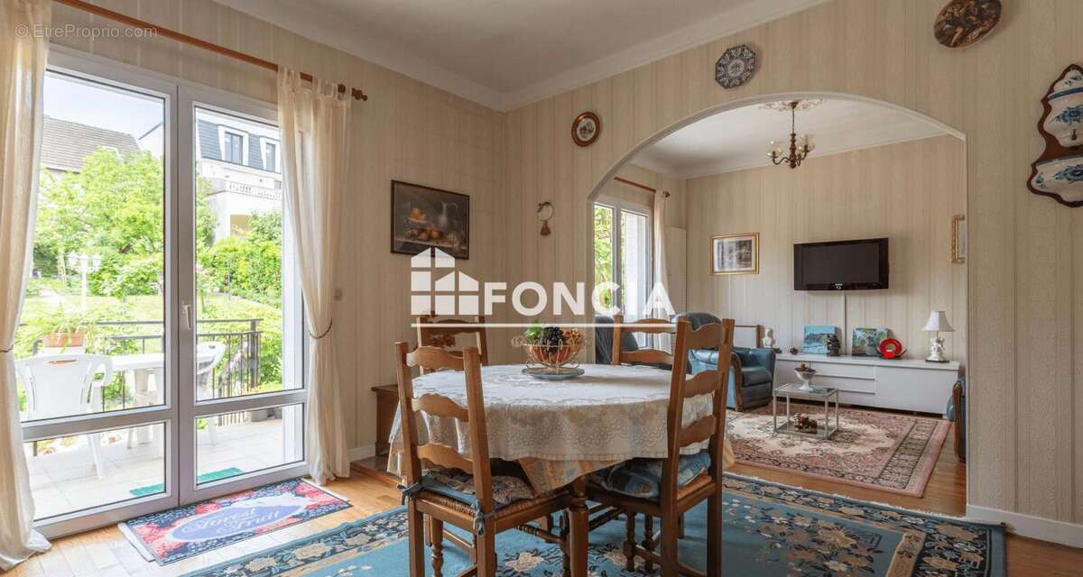 Maison à SAVIGNY-SUR-ORGE