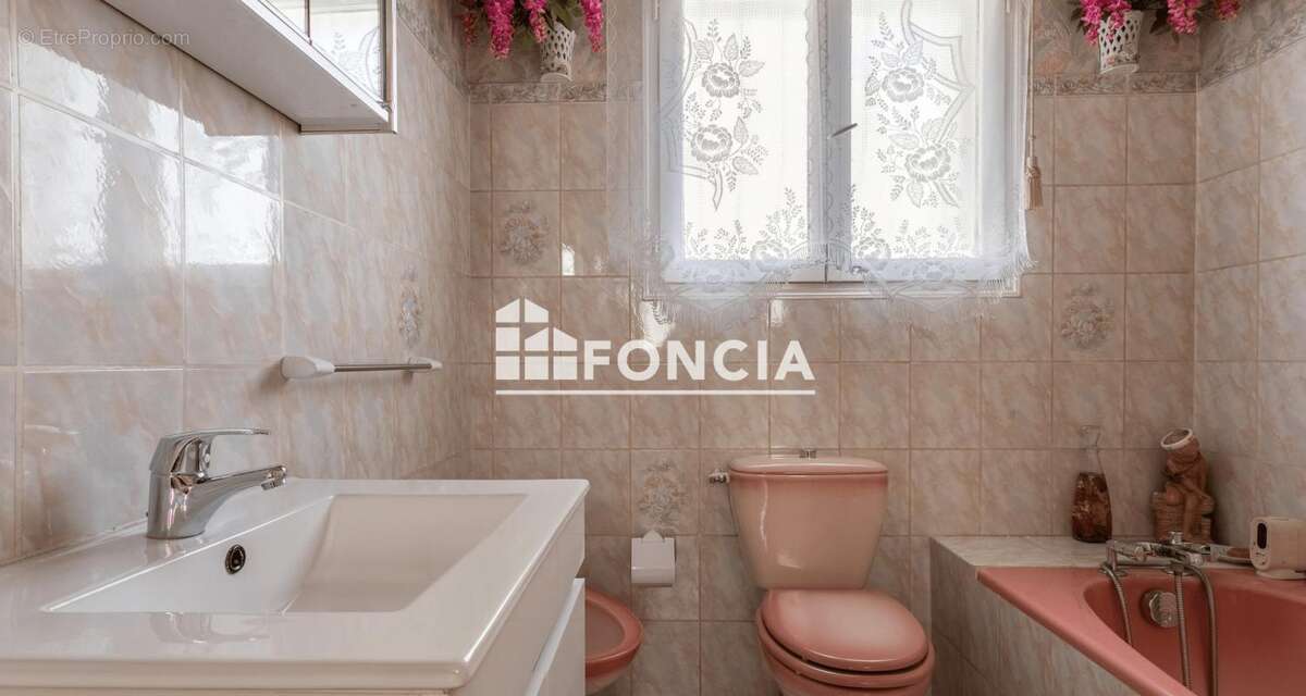 Maison à SAVIGNY-SUR-ORGE