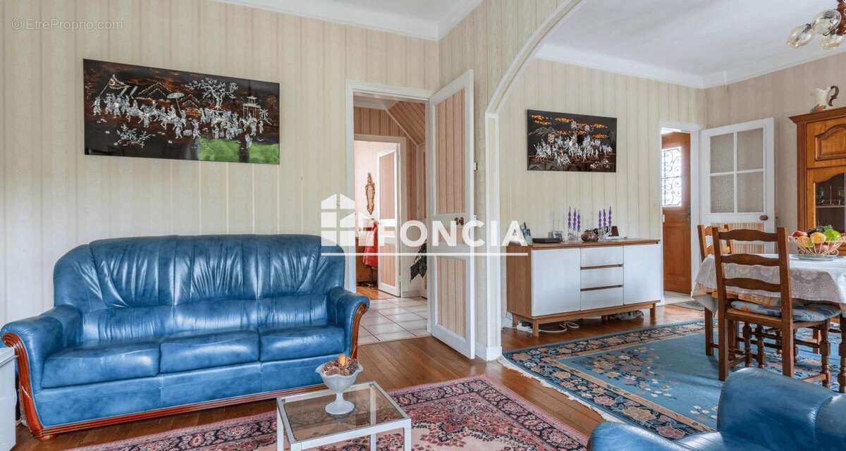 Maison à SAVIGNY-SUR-ORGE