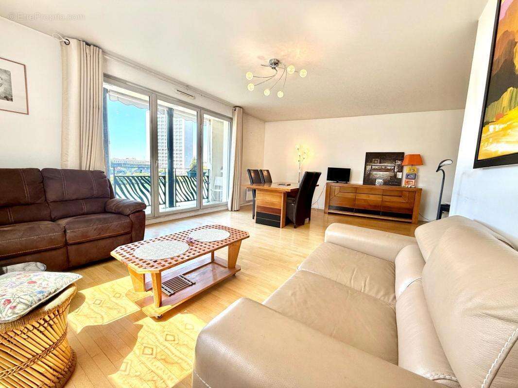 Appartement à MELUN