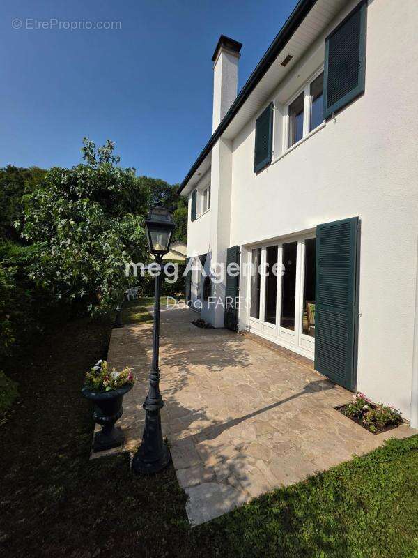 Maison à LONGPONT-SUR-ORGE