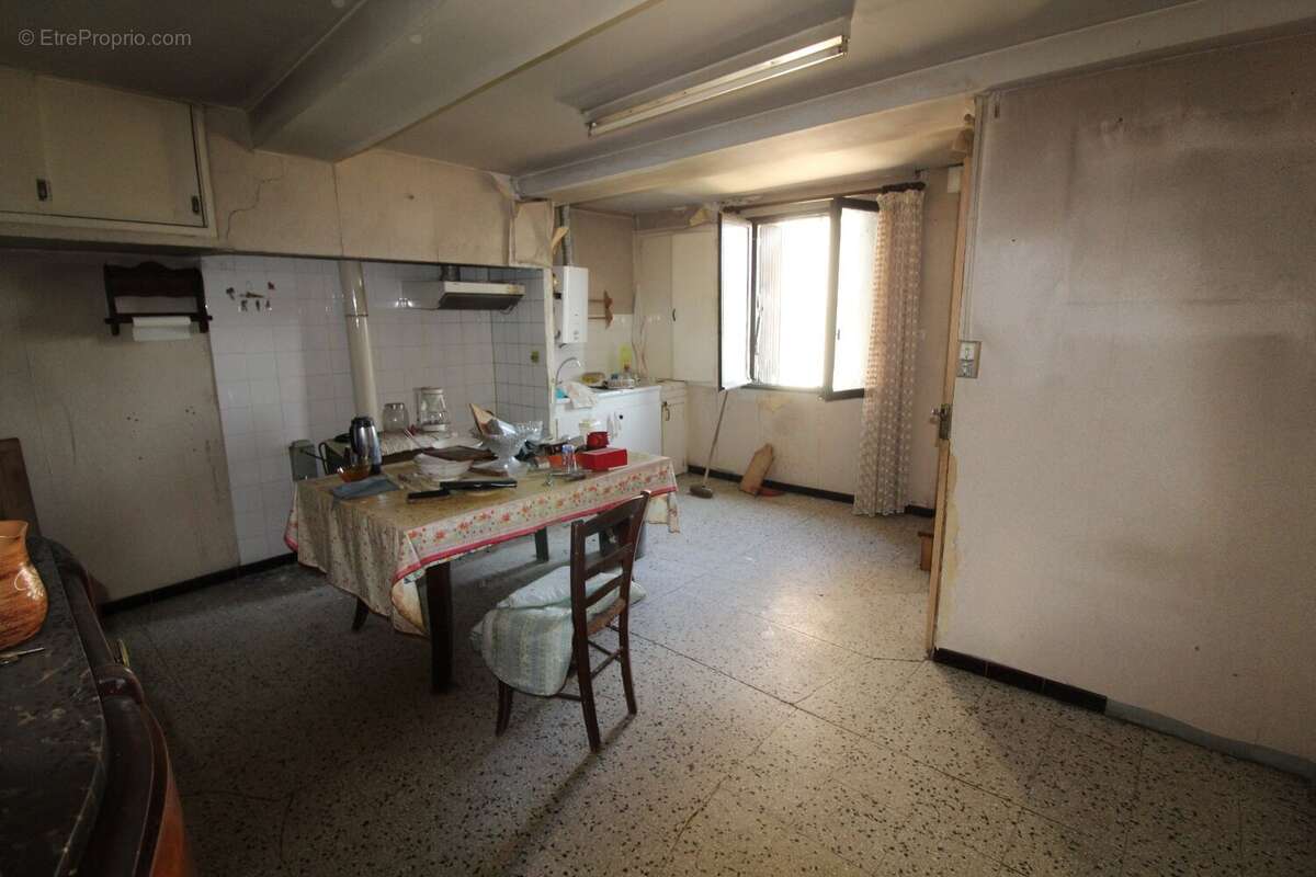 Maison à CAUSSES-ET-VEYRAN