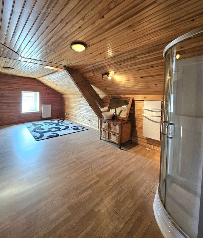 Maison à LUC-LA-PRIMAUBE