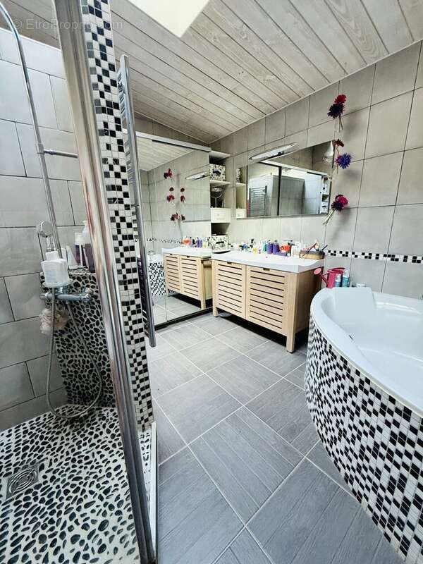 Maison à SALLERTAINE