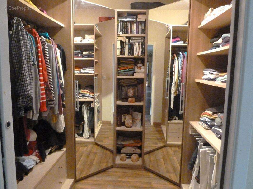 Maison à EGUZON-CHANTOME