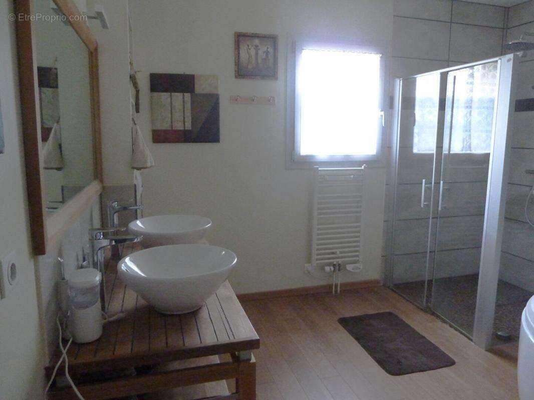 Maison à EGUZON-CHANTOME