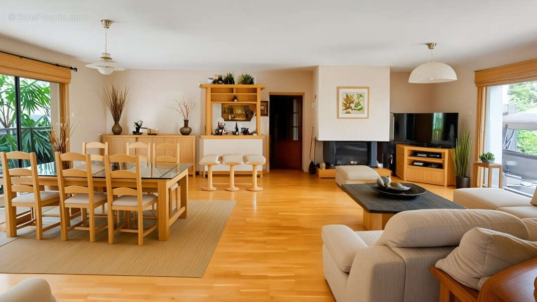 Maison à EGUZON-CHANTOME