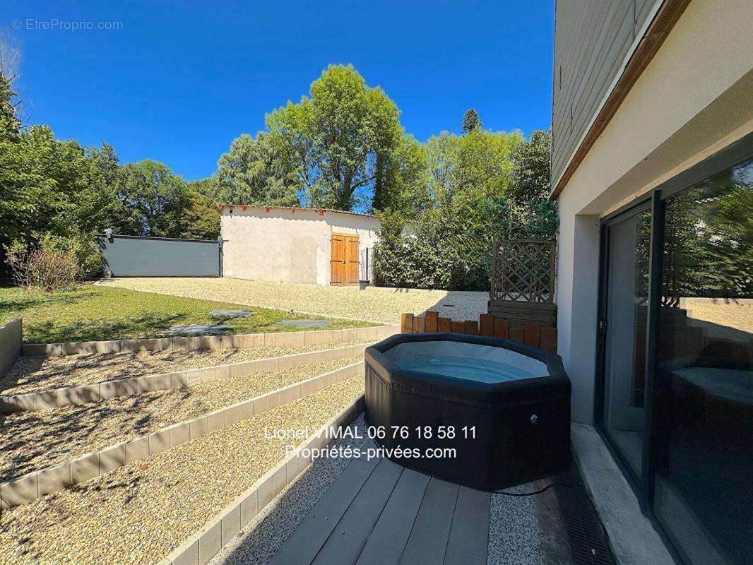 Maison à AUGEROLLES