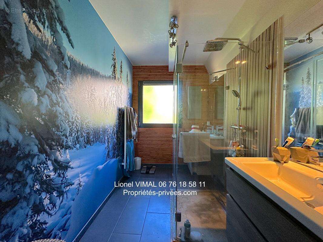 Maison à AUGEROLLES