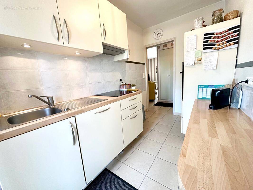 Appartement à SIX-FOURS-LES-PLAGES