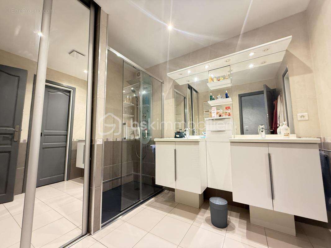 Appartement à BREIL-SUR-ROYA