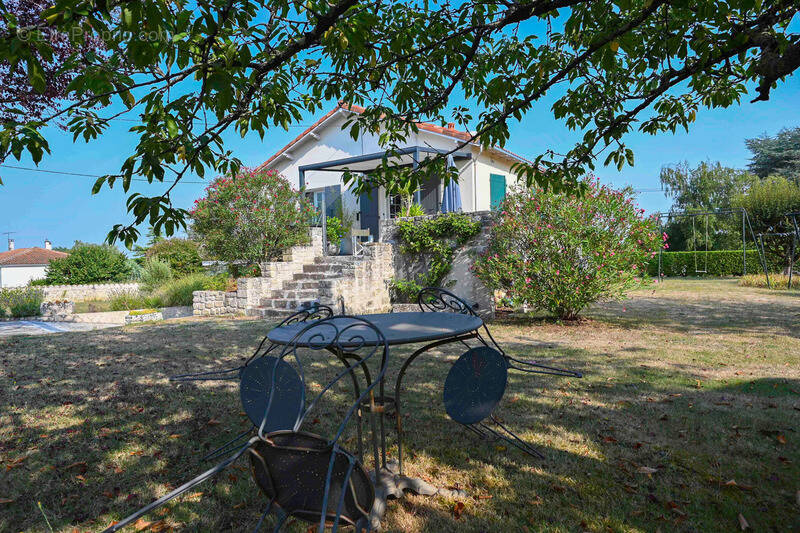 Maison à SAINT-SAVINIEN