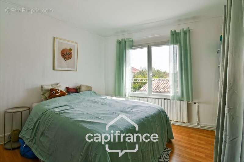 Maison à POURSAY-GARNAUD