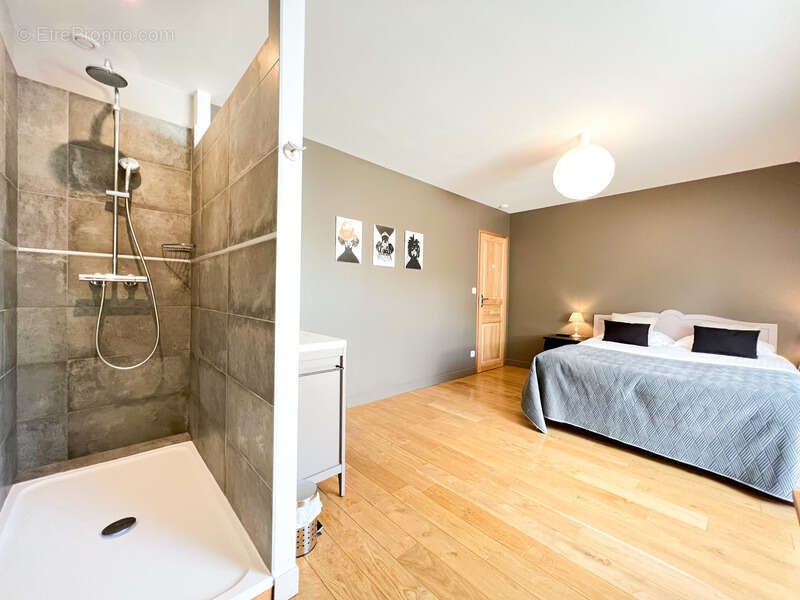 Commerce à BAGNOLES-DE-L&#039;ORNE