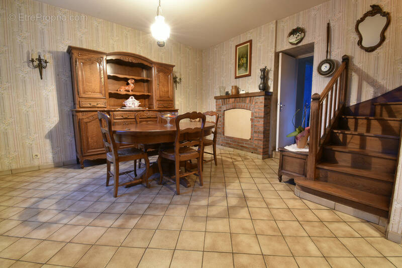 Maison à LE TEILLEUL