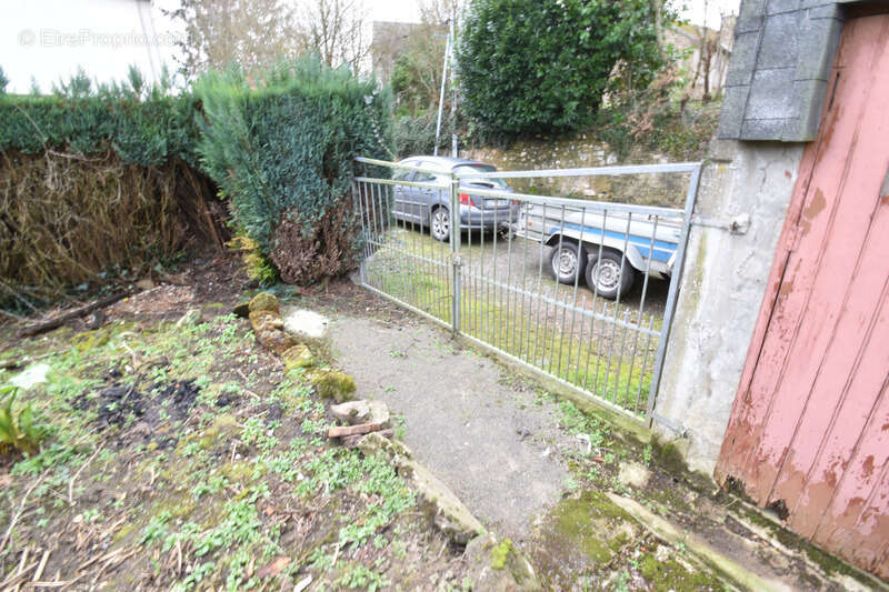 Maison à LE TEILLEUL