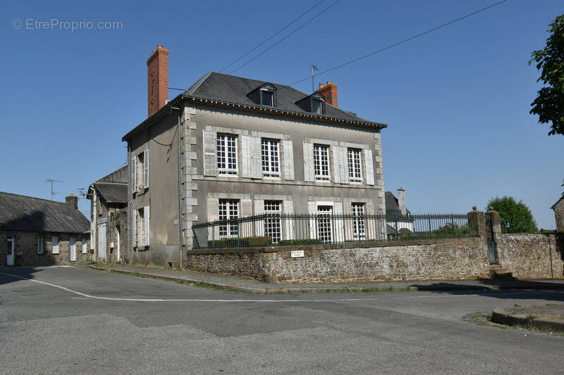 Maison à GORRON
