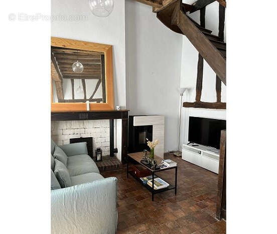 Maison à SAINT-BRIS-LE-VINEUX