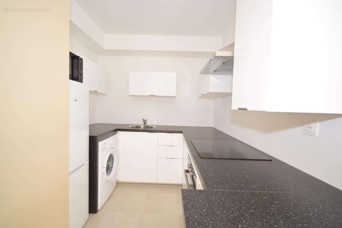 Appartement à SAUSSET-LES-PINS