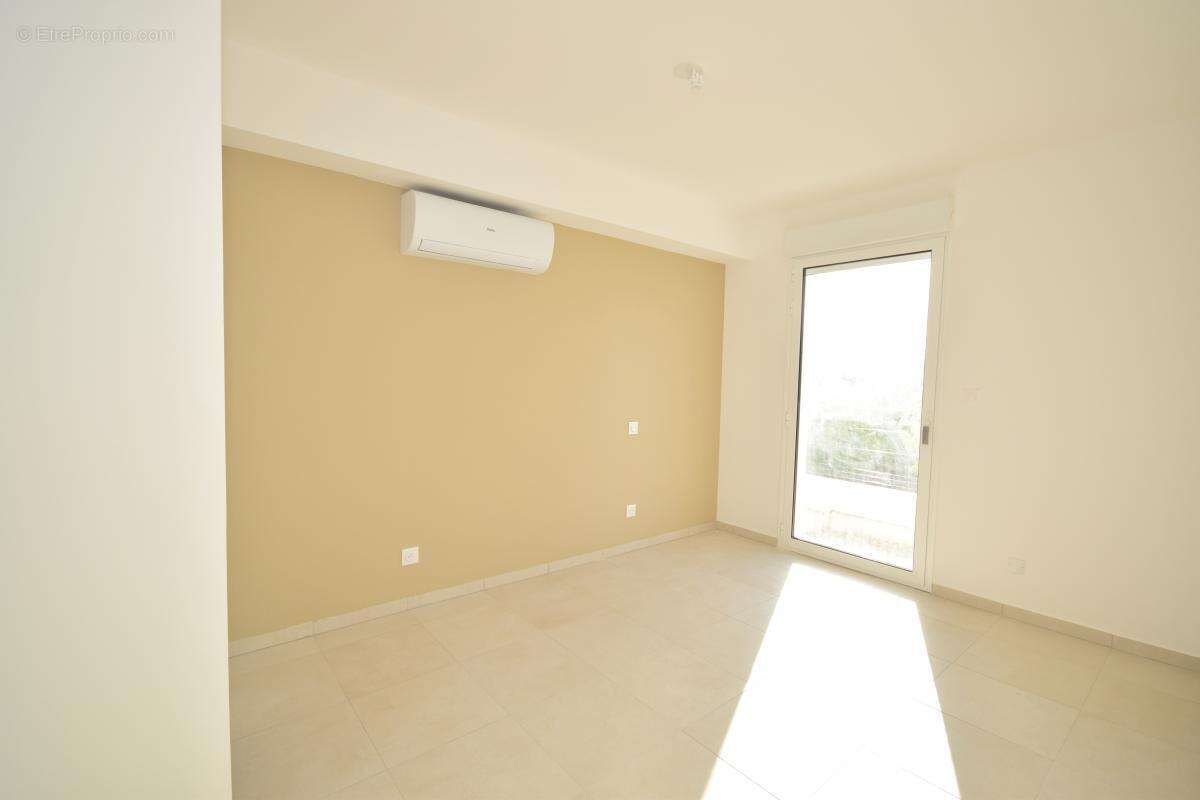 Appartement à SAUSSET-LES-PINS