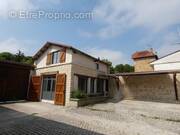 Appartement à VAUREAL