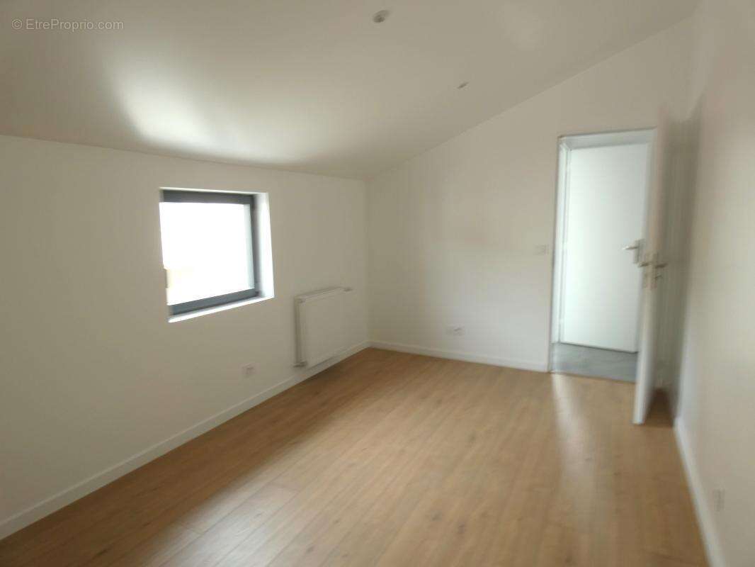 Appartement à VAUREAL