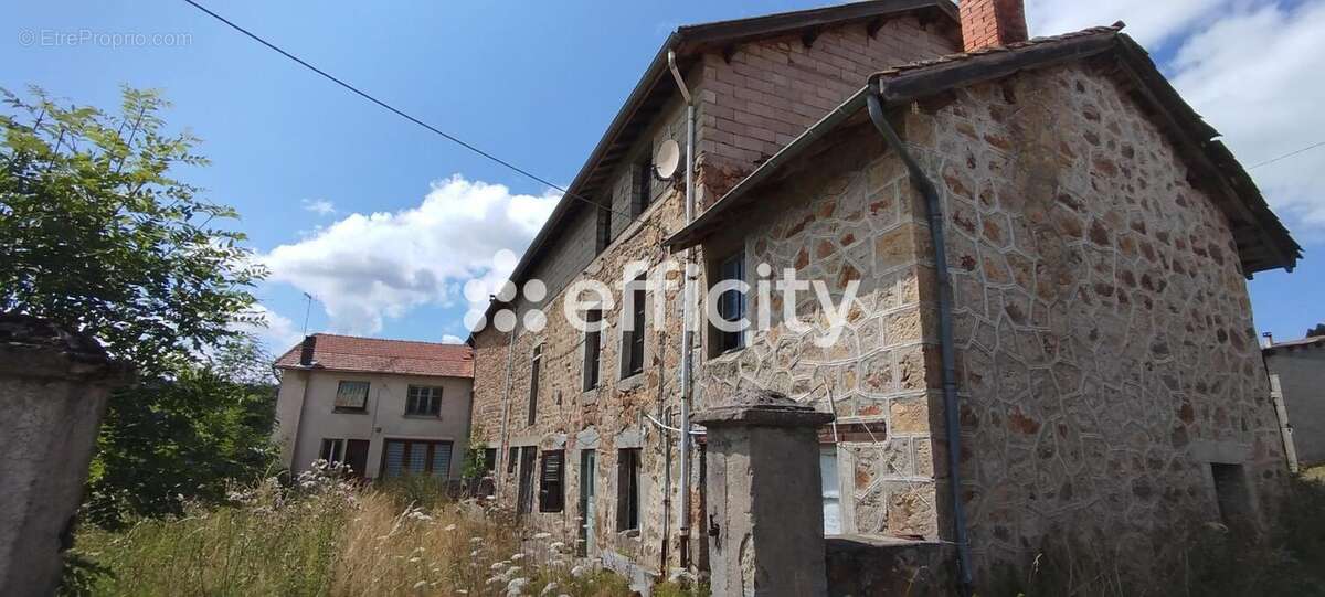 Maison à SAUVESSANGES