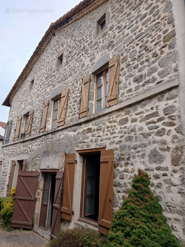 Autre à SAINT-DIER-D&#039;AUVERGNE